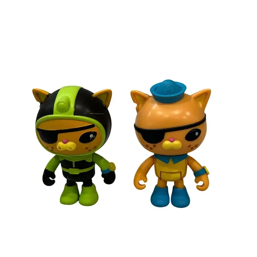 Lot of 2 Octonauts Kwazii Cat Figures - Green Adventure Suit & Classic Pirate